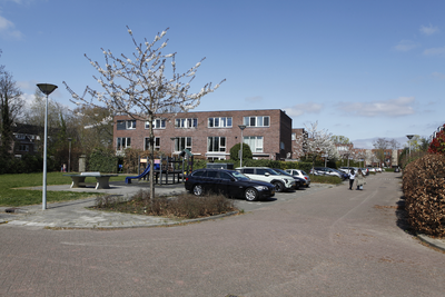 914150 Gezicht on de Professor Zonnebloemhof te Utrecht.